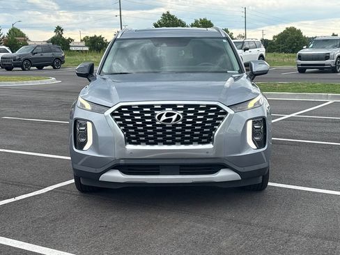 Used 2020 Hyundai Palisade SEL FWD image 2