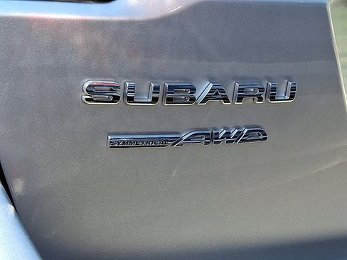 Certified 2025 Subaru Outback Limited AWD/4WD image 10