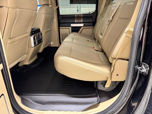 Used 2017 Ford F150 Lariat w/ Equipment Group 502A Luxury AWD/4WD image 14