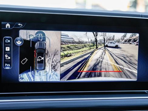 Certified 2025 Mercedes-Benz Maybach GLS 600 4MATIC image 31