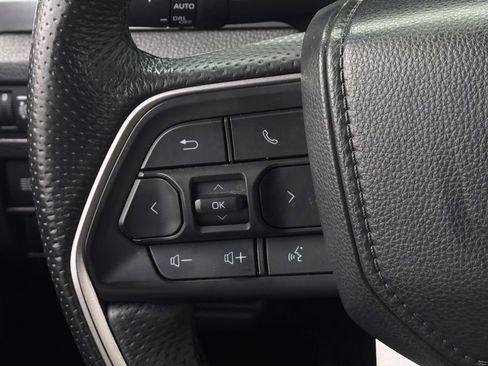 Used 2024 Toyota Tacoma TRD Off-Road image 15