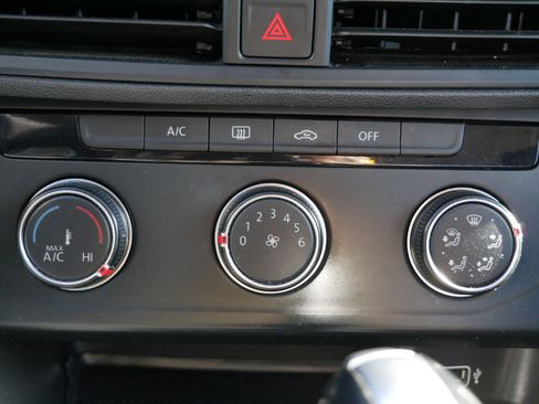 Used 2019 Volkswagen Jetta S image 22