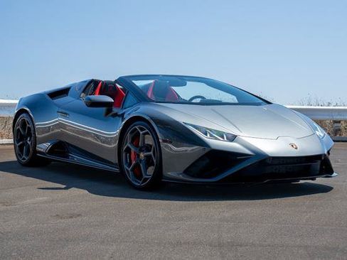 Used 2020 Lamborghini Huracan EVO RWD image 23
