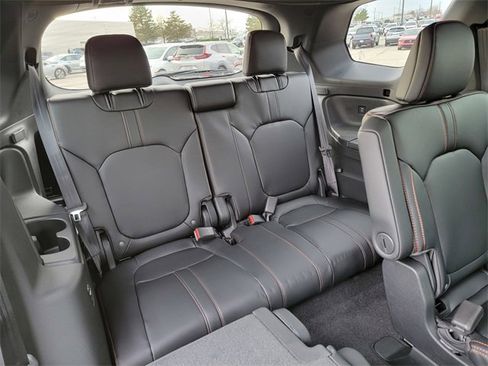 New 2025 Honda Pilot TrailSport image 15