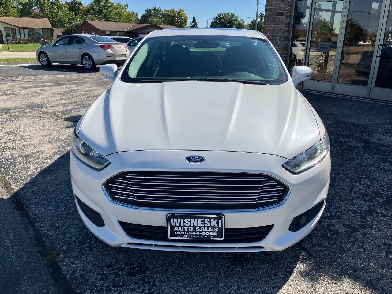 Used 2015 Ford Fusion SE FWD image 8