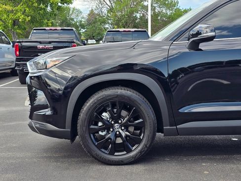 Used 2025 Toyota Grand Highlander AWD image 35