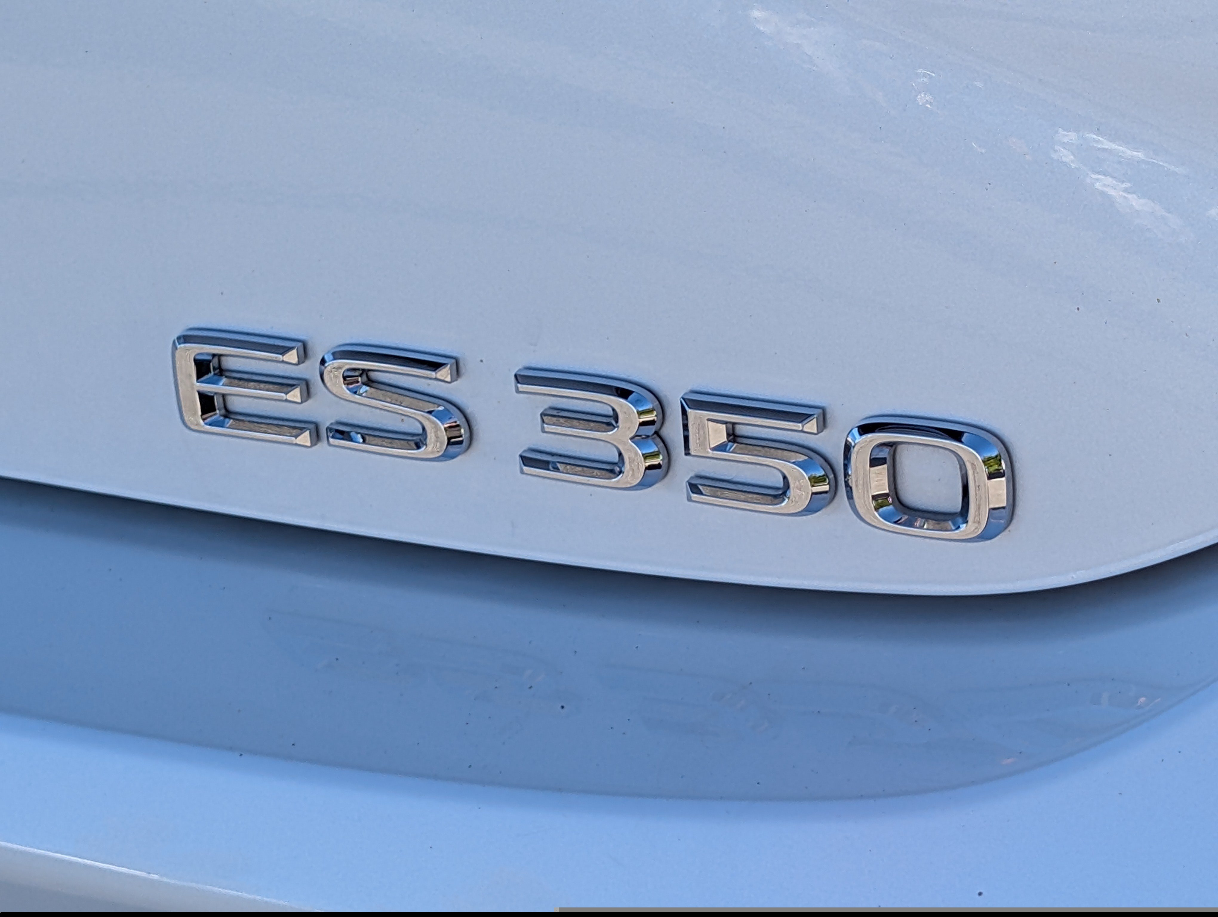 Used 2025 Lexus ES 350 w/ Premium Package FWD image 9