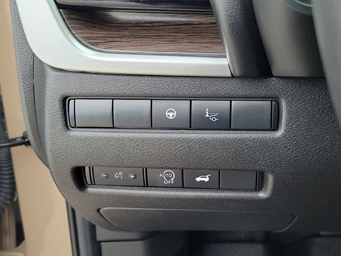 Used 2025 Nissan Rogue Platinum w/ Platinum Premium Package FWD image 21
