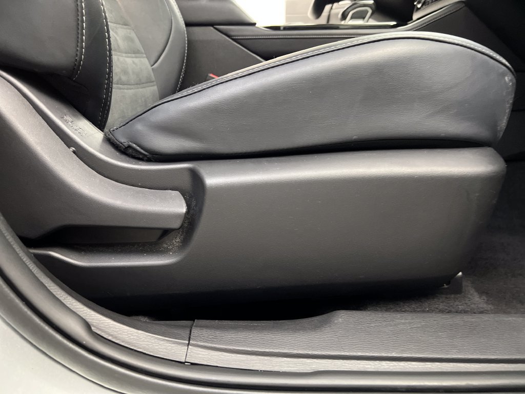Used 2025 Mitsubishi Outlander SE FWD image 30