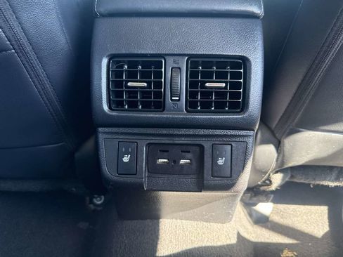 Used 2019 Subaru Outback 3.6R Limited image 21