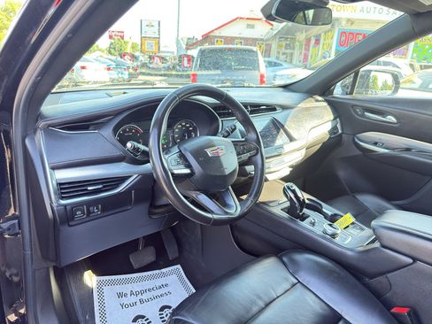 Used 2023 Cadillac XT4 Premium Luxury AWD/4WD image 12