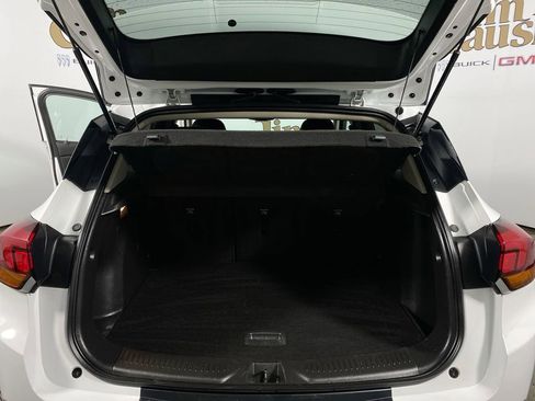 Certified 2023 Buick Encore GX Preferred w/ Cold Weather Comfort Package image 22