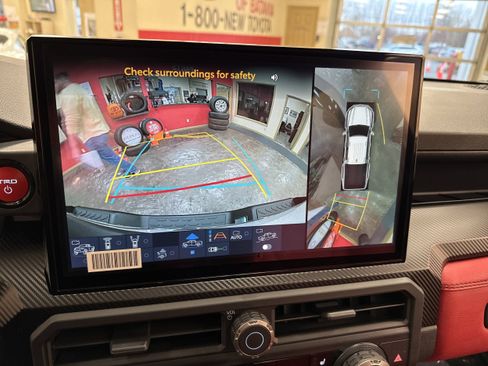 Used 2025 Toyota Tacoma TRD Pro image 47