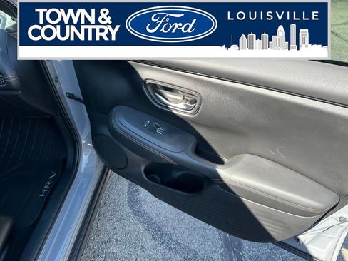 Used 2024 Honda HR-V Sport image 17