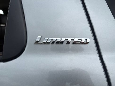 Used 2021 Toyota Sequoia Limited w/ Safety & Convenience Package AWD/4WD image 39