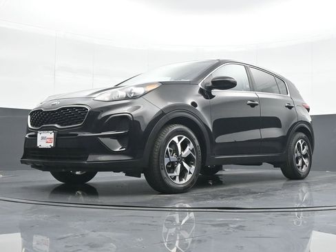 Used 2020 Kia Sportage LX image 17