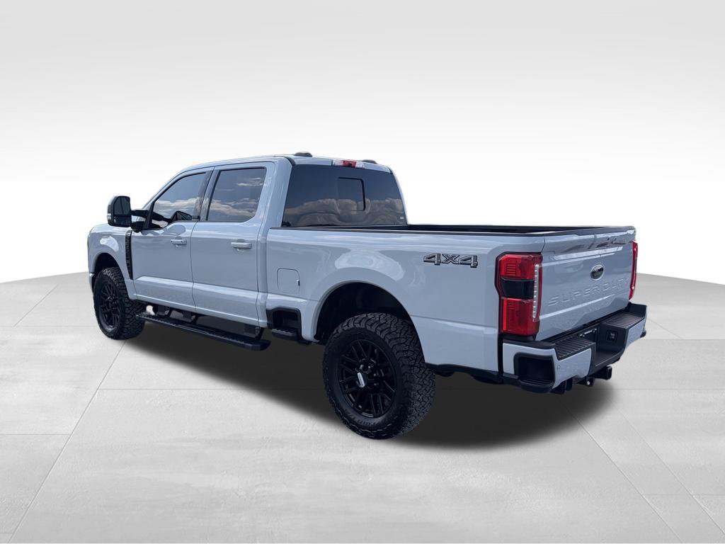 Used 2025 Ford F250 XLT w/ Black Appearance Package AWD/4WD image 17