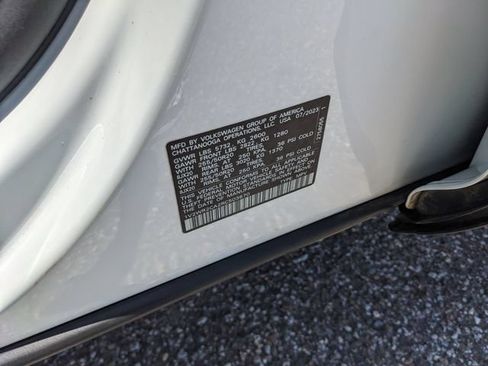 Used 2024 Volkswagen Atlas SE FWD image 39