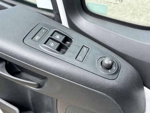 New 2024 RAM ProMaster 3500 w/ Premium Convenience Group FWD image 14