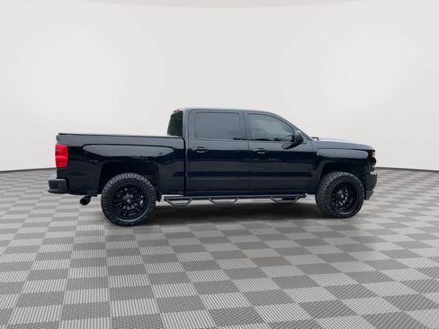 Used 2017 Chevrolet Silverado 1500 LT w/ All Star Edition AWD/4WD image 9