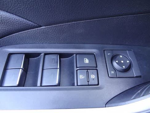 Used 2025 Toyota RAV4 XLE AWD/4WD image 14