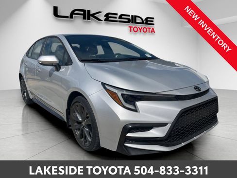 Used 2023 Toyota Corolla SE image 8