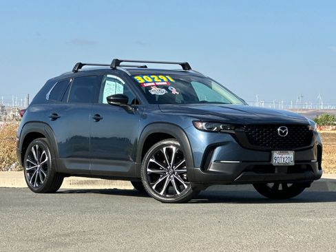 Used 2023 MAZDA CX-50 AWD 2.5 S w/ Premium Plus Pkg image 2