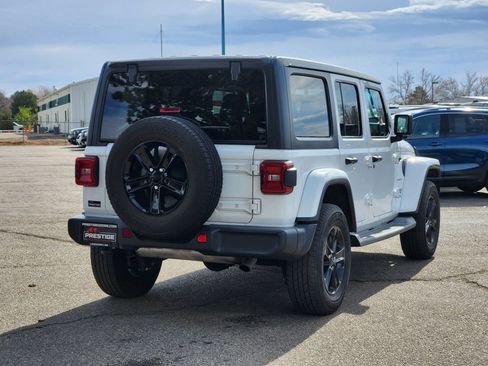 Used 2019 Jeep Wrangler Unlimited Sahara image 3