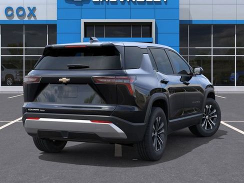 New 2026 Chevrolet Equinox LT w/ Convenience Package II AWD/4WD image 4