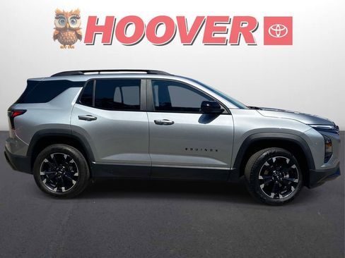 Used 2025 Chevrolet Equinox RS w/ Safety and Technology Package FWD image 2