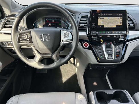 Used 2023 Honda Odyssey Touring image 8