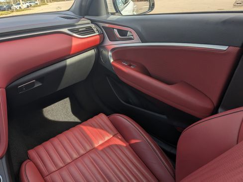 Used 2023 Genesis G70 2.0T w/ Sport Prestige Package image 17