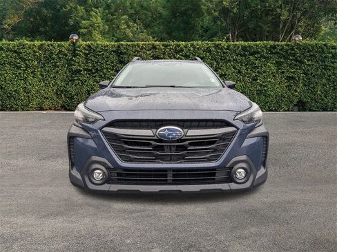 Used 2024 Subaru Outback Premium image 9