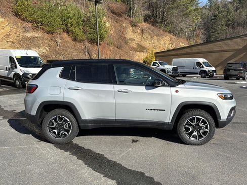 New 2026 Jeep Compass Trailhawk w/ Sun, Sound & Navigation Group image 3