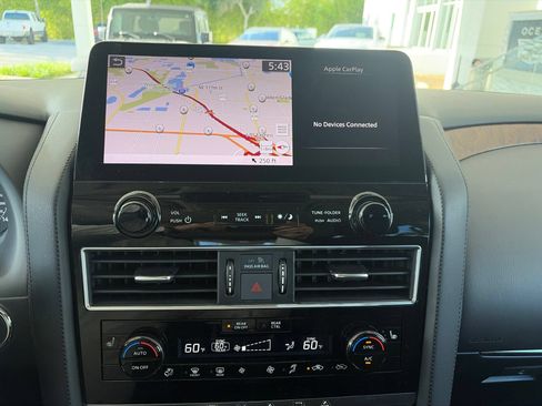 Used 2024 Nissan Armada SL w/ Captain's Chairs Package AWD/4WD image 14