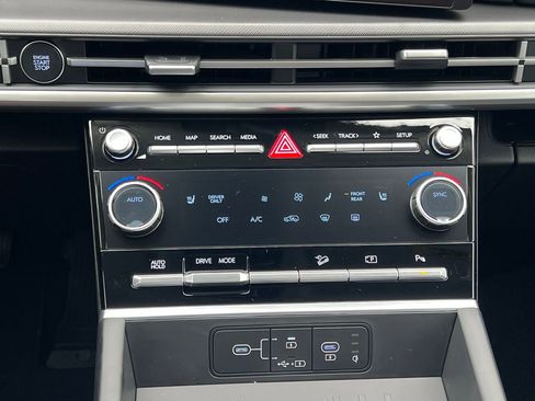 Used 2026 Hyundai Santa Fe SEL FWD image 35