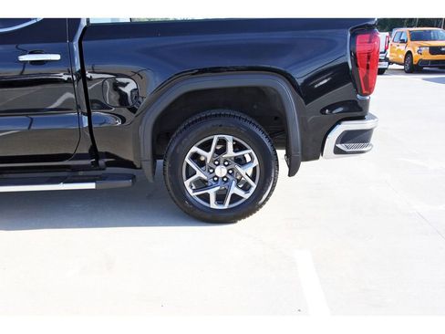Used 2022 GMC Sierra 1500 SLT w/ SLT Convenience Package RWD image 30