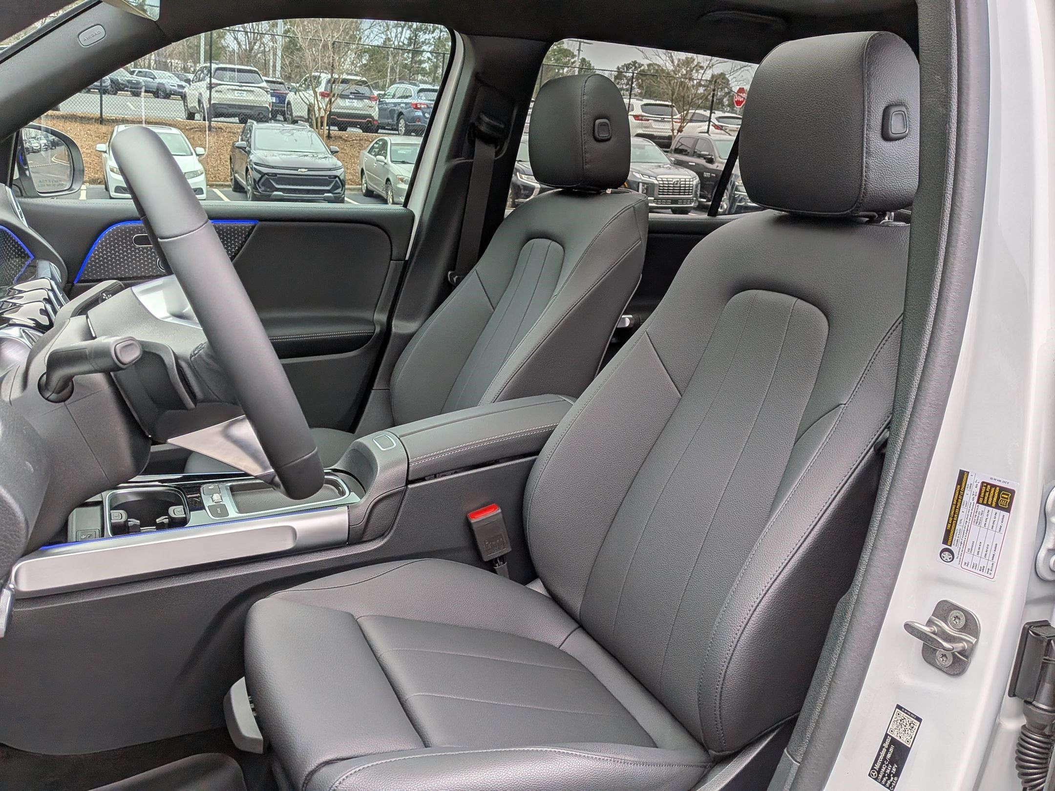 Used 2026 Mercedes-Benz GLB 250 image 17