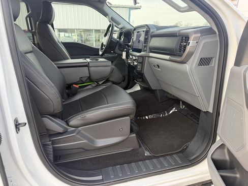 Used 2025 Ford F150 XLT w/ Equipment Group 301A Standard AWD/4WD image 21