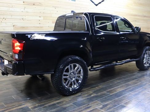 Used 2023 Toyota Tacoma SR image 5