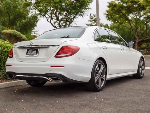 Used 2019 Mercedes-Benz E 300 image 5