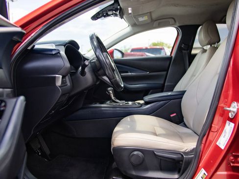 Used 2020 MAZDA CX-30 FWD w/ Select Package image 16