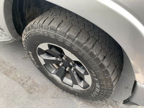 Used 2021 RAM 1500 Laramie w/ Night Edition AWD/4WD image 10