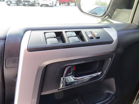 Used 2021 Toyota 4Runner Limited image 18