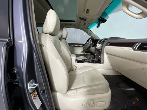 Used 2017 Lexus GX 460 Premium w/ Premium Package image 20