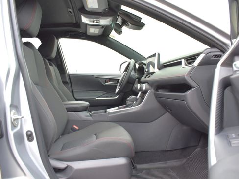 Used 2024 Toyota RAV4 SE w/ Weather & Moonroof Package AWD/4WD image 28