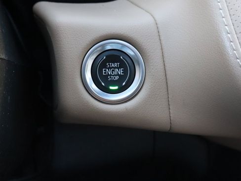 Used 2022 Chevrolet Tahoe Premier w/ Premium Package 2 image 11