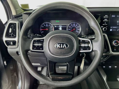 Used 2021 Kia Sorento LX AWD/4WD image 12