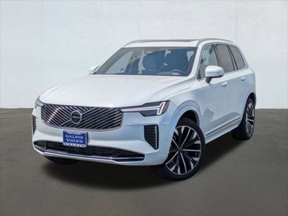New 2025 Volvo XC90 B6 Plus w/ Protection Package Premier