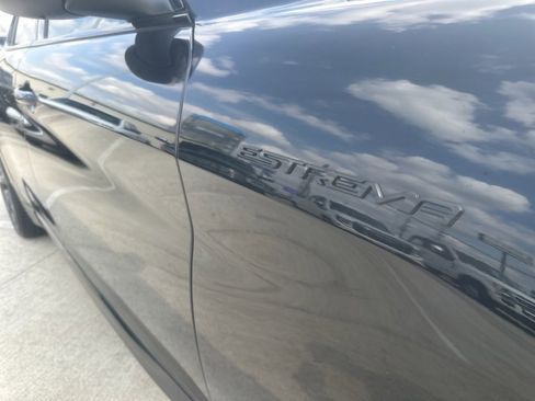 Used 2023 Alfa Romeo Giulia Estrema image 4